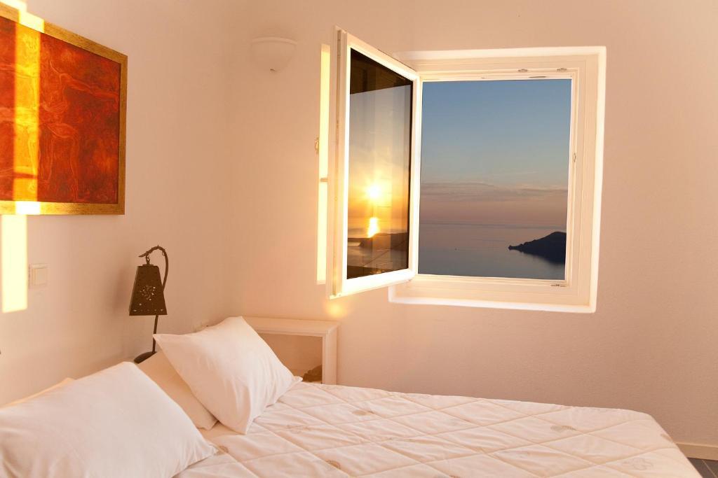 Whitedeck Santorini Ξενοδοχείο Ημεροβίγλι Δωμάτιο φωτογραφία